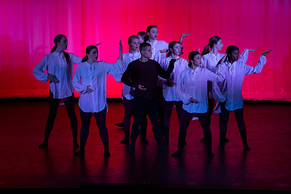 HolidayDance201962