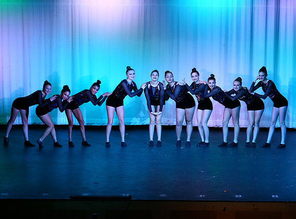 HolidayDance201987