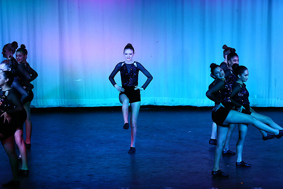HolidayDance2019101