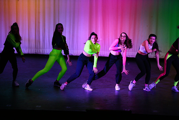 HolidayDance2019118