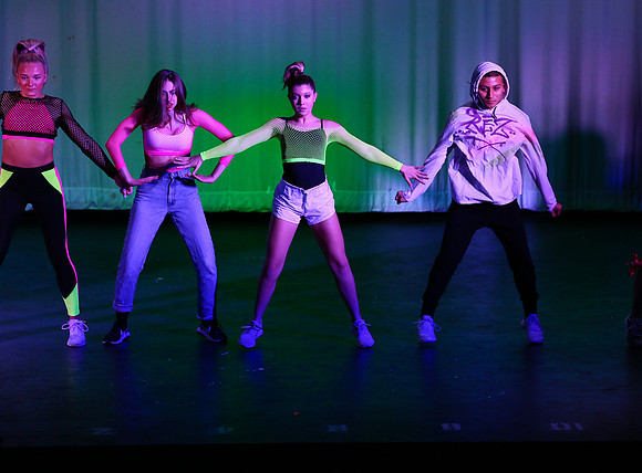 HolidayDance2019119