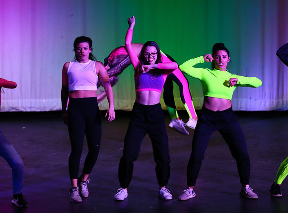 HolidayDance2019122