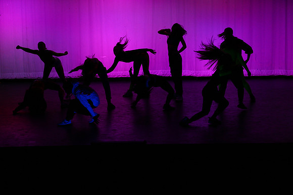 HolidayDance2019130