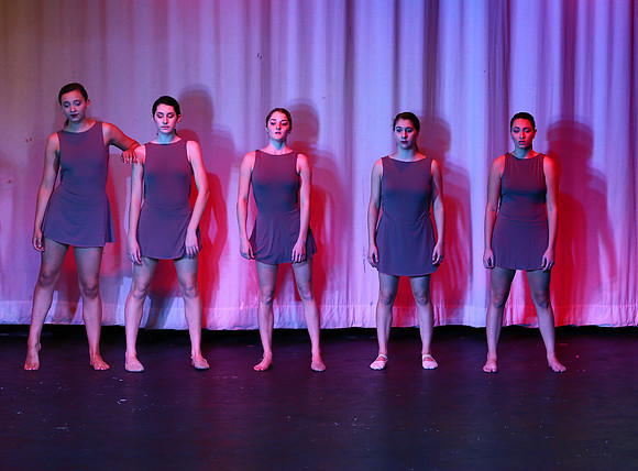 HolidayDance2019133