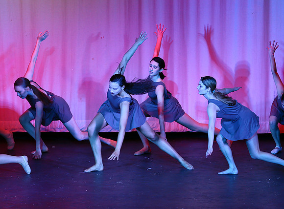 HolidayDance2019136