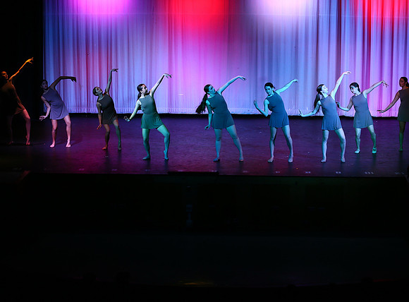 HolidayDance2019159