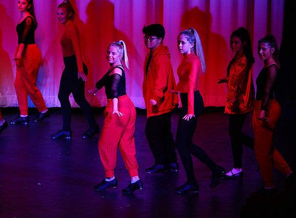 HolidayDance2019164