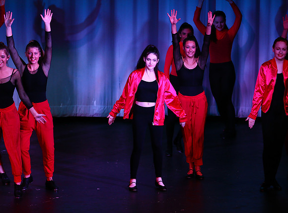 HolidayDance2019175
