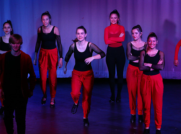 HolidayDance2019177