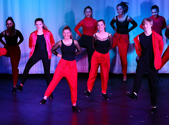 HolidayDance2019180