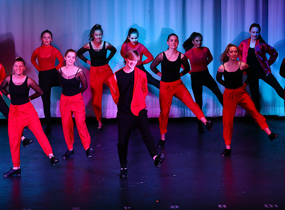 HolidayDance2019181