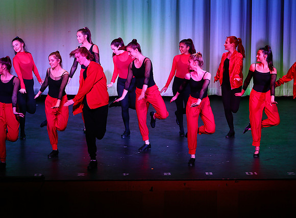 HolidayDance2019183