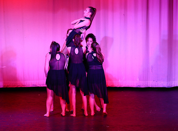 HolidayDance2019199