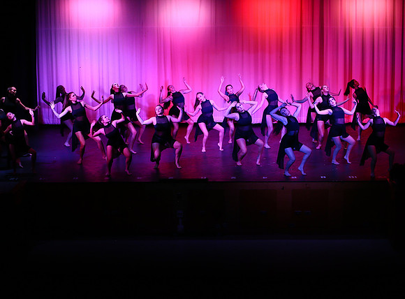 HolidayDance2019209