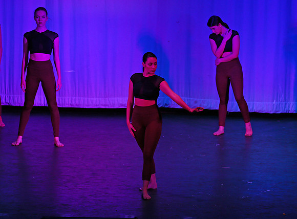 HolidayDance2019213