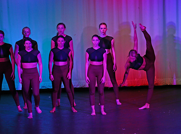 HolidayDance2019223