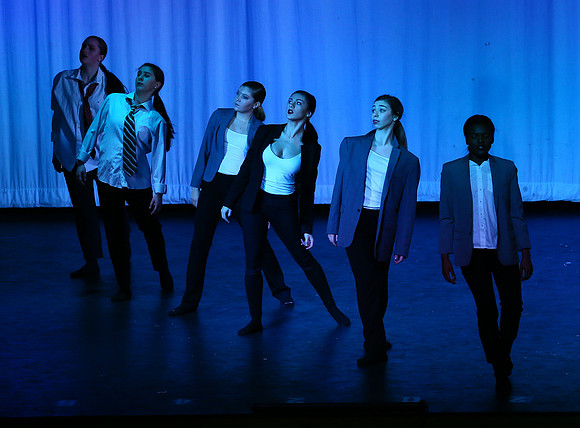 HolidayDance2019236