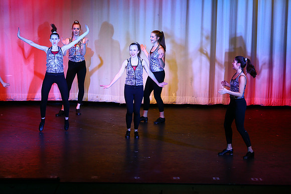 HolidayDance2019248