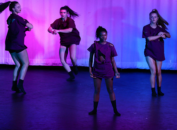 HolidayDance2019255