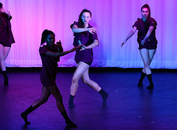 HolidayDance2019257