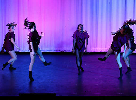 HolidayDance2019269