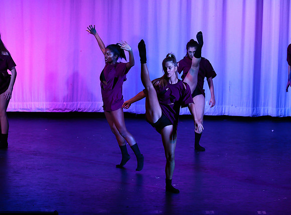 HolidayDance2019273