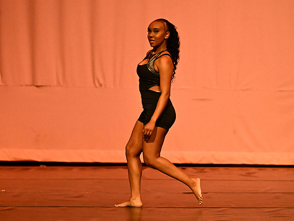 NTHSSeniorShowcase0175