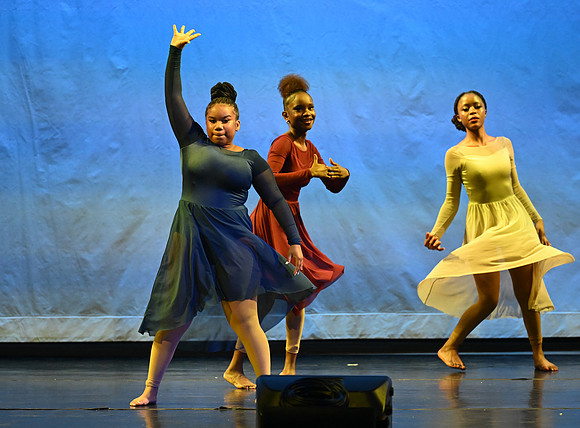 OMHSDance-03354