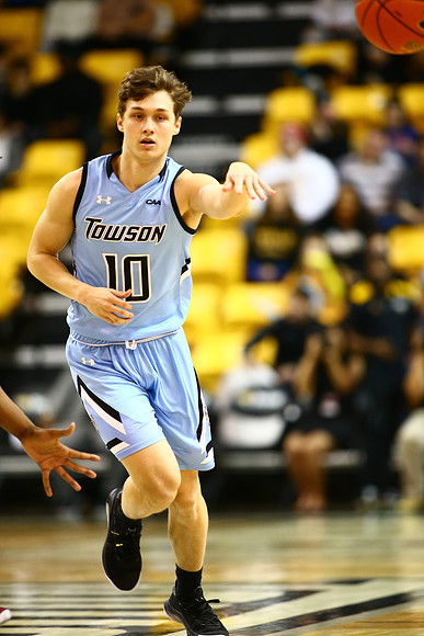 Towson-v-Charleston0190