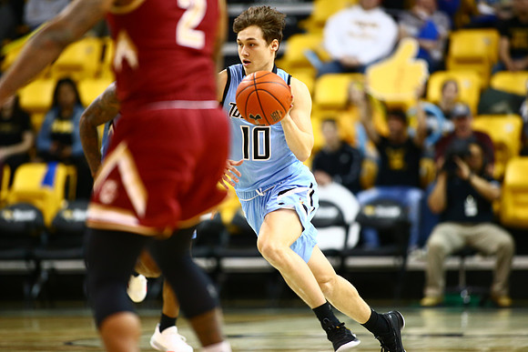 Towson-v-Charleston0169