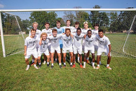 BoysVarsitySoccer-10