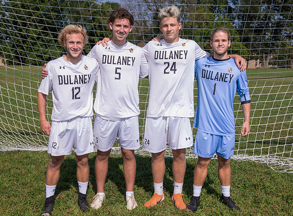 BoysVarsitySoccer-13