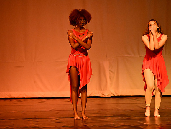 NTHSSeniorShowcase0818