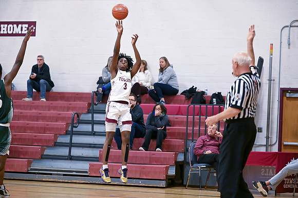 Towson-v-Carver0214