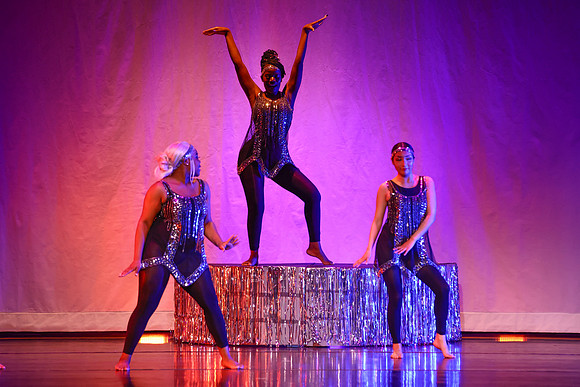 OMHSDance1577