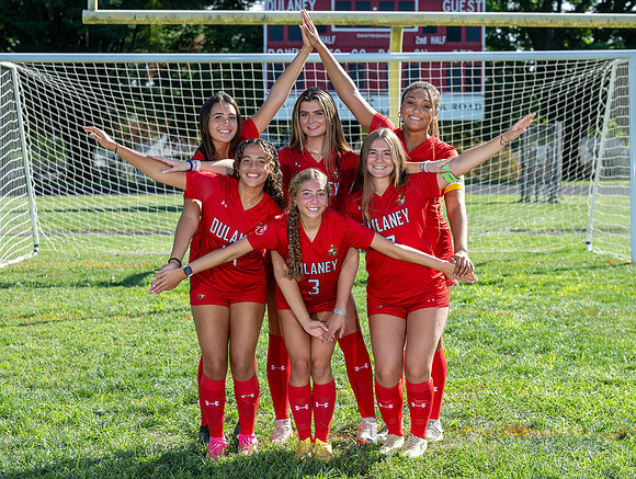 DulaneyWSoccer-00502