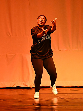 NTHSSeniorShowcase2127