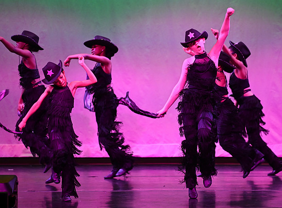 OMHSDance-00716