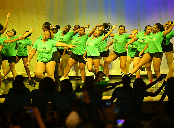 OMHSDance-01045