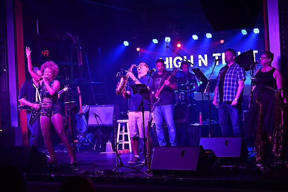 HighandTight-01443