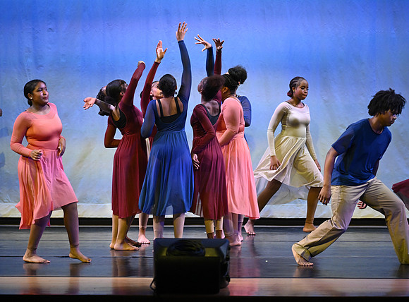 OMHSDance-03272