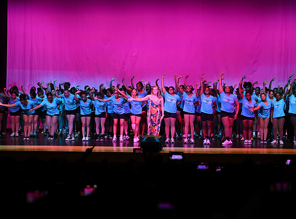 OMHSDance-01271