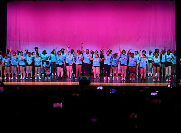 OMHSDance-01180