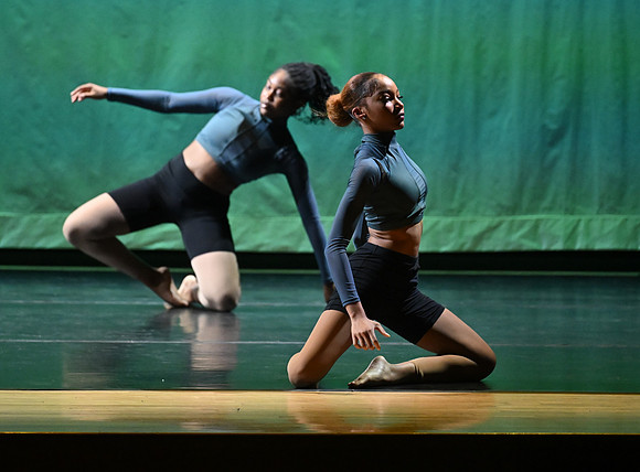 OMHSDance-02496