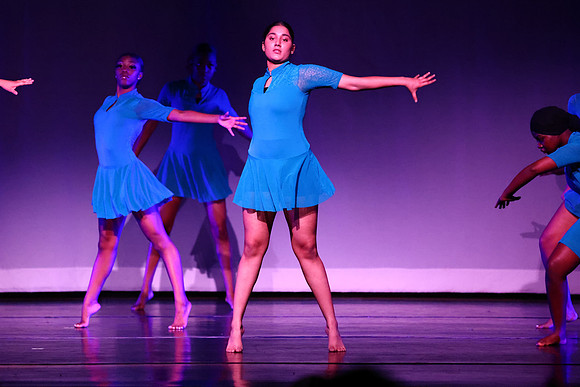 OMHSDance2582