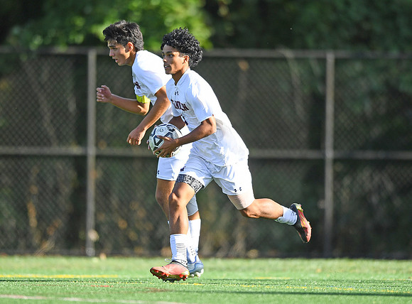 Towson-v-FranklinSoccer0070