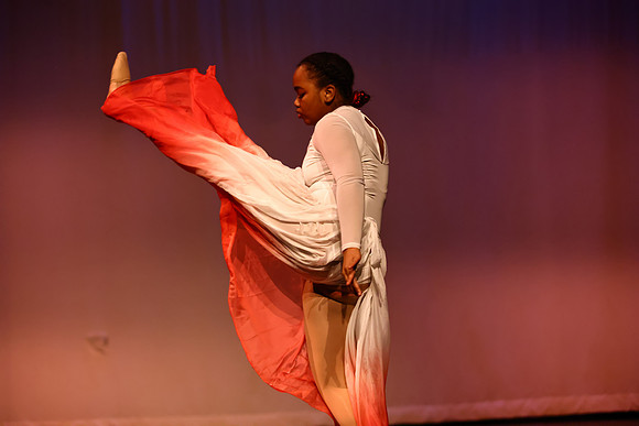 NewtonDance (320 of 6)