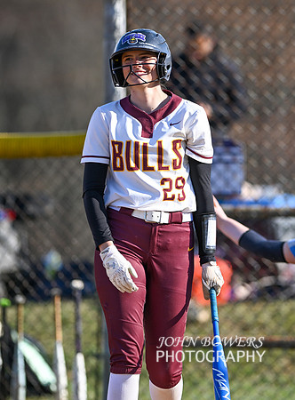 BullSoftball01922