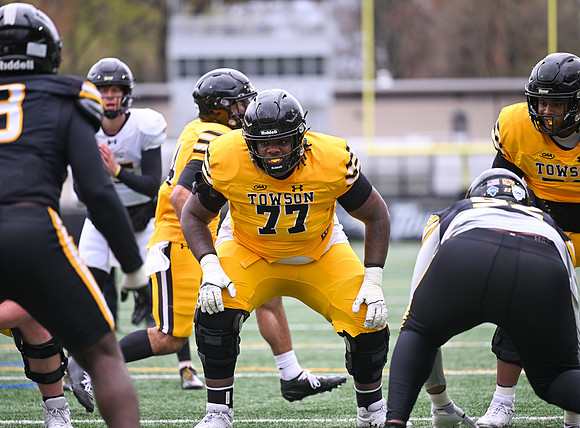 TowsonFB09705