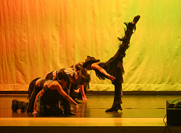 OMHSDance-00254
